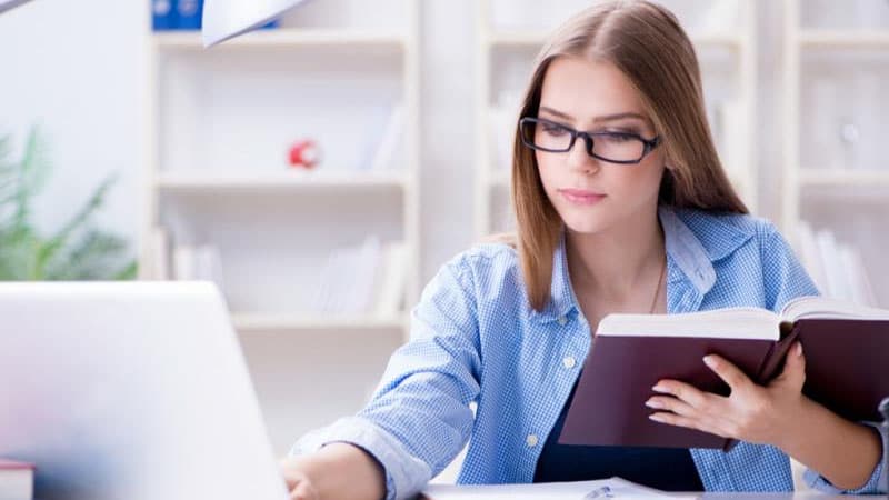 Tələbə təhsil kreditinin qaytarılma prosedurunda bu boşluqlar var - Ekspert