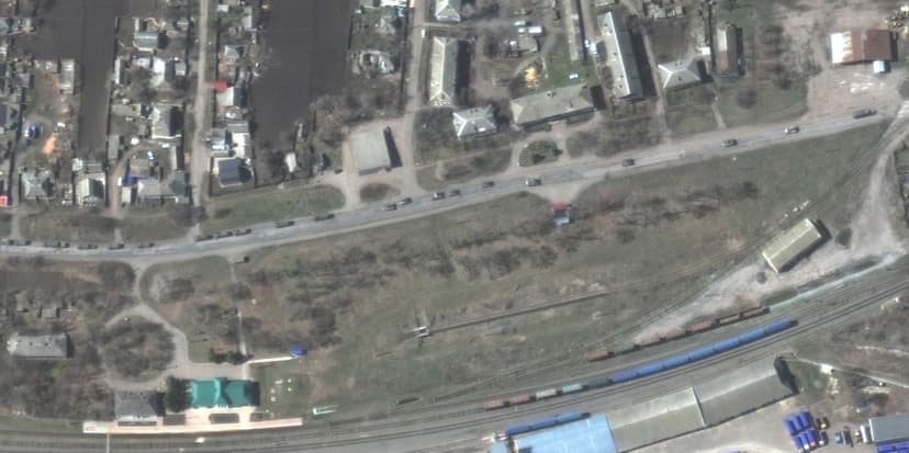 Xarkov istiqamətində Rusiyanın 12 km-lik hərbi karvanı hərəkət edir (FOTO)