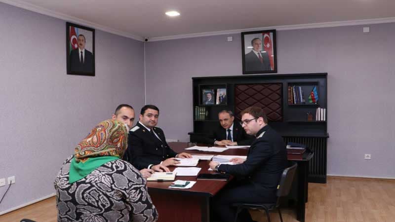 Baş prokuror Ağdamda vətəndaşları qəbul etdi (FOTO)