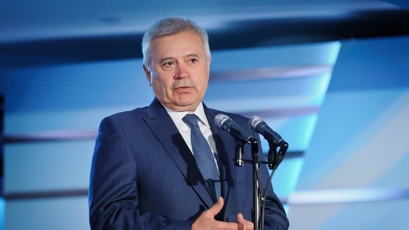 Böyük Britaniya iki azərbaycanlı milyarderə sanksiya tətbiq etdi (YENİLƏNİB)