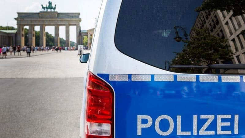 Alman polisi səhiyyə nazirini qaçırmaq istəyən təhlükəli qrupu həbs etdi
