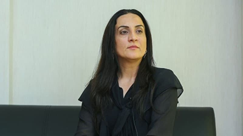 Raquf Orucovun həyat yoldaşı: “Şəhid övladını ağır vəziyyətdə küçədən götürdük” (FOTO)