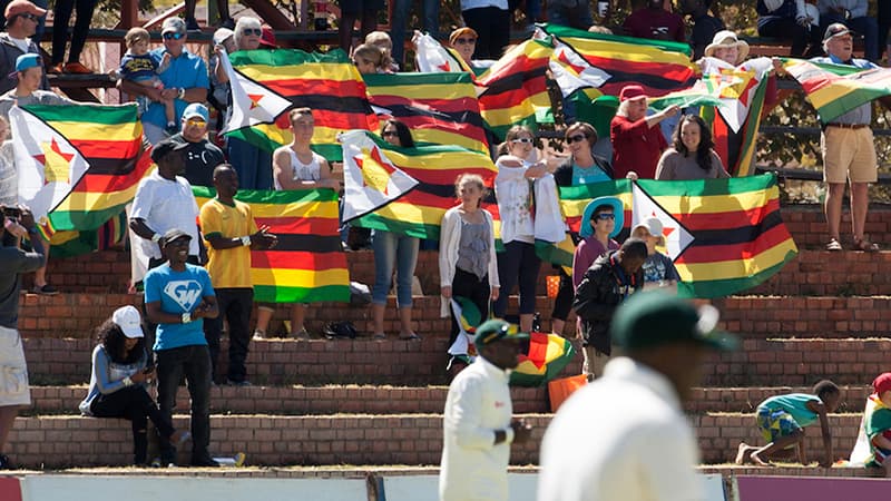 Zimbabveli azarkeş AFCON-2021-dən sonra evinə qayıda bilmir (FOTO)