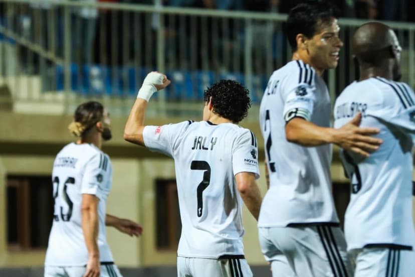 Premyer Liqa: "Qarabağ" 10 nəfərlə "Sumqayıt"a qalib gəlib