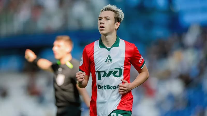 "Qalatasaray" rus futbolçunun transferini elan etdi