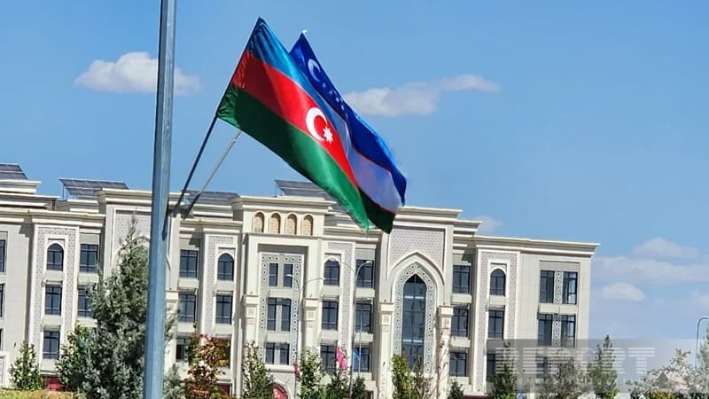 Daşkənd küçələri Azərbaycan və Özbəkistan bayraqları ilə bəzədilib