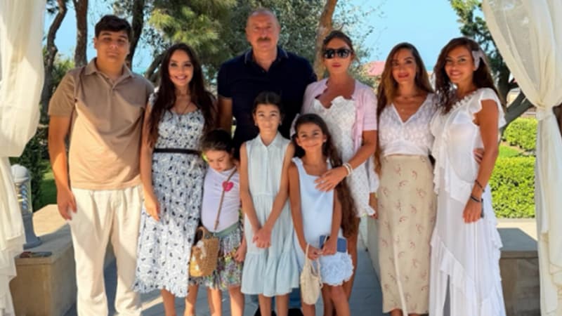 Prezident ailəsinin səmimi fotosu