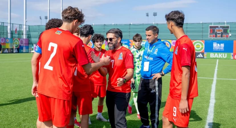 FİFA U-15: Rövşən Nəcəf və Canni İnfantino oyunları izlədi (FOTO)