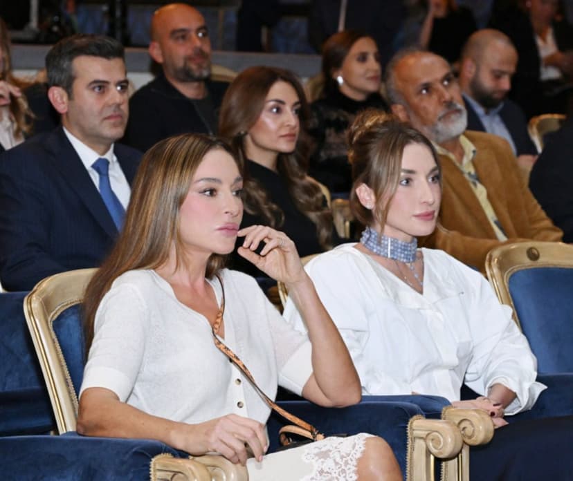 Mehriban Əliyeva "Qağayı” tamaşasının təqdimatında iştirak etdi (FOTO)
