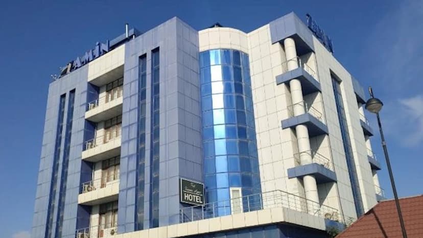 Qubada 5 mərtəbəli otel binası 2,9 milyona satılır (FOTO)