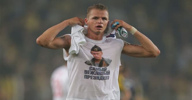 Türkiyədə Putinin şəklini göstərən rus futbolçu danışdı: "Bunda elə bir şey yoxdur"