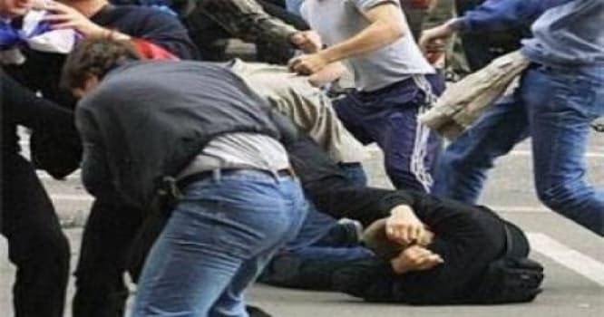 Bakıda məktəblilər arasında kütləvi dava - Xəsarət alan var