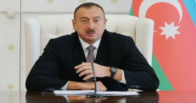 Prezident əmirlə təkbətək görüşdü