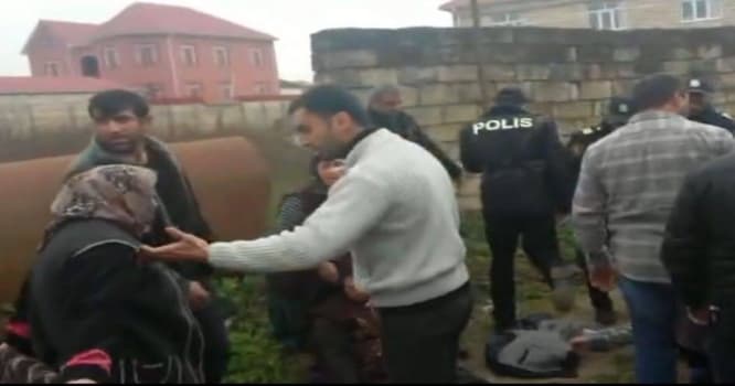 İş adamı kəndlinin evini sökdürür – Ahıl kişi ölümcül vəziyyətdə... (Video)