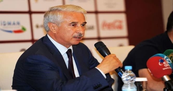 Süpürgəçi vergi ödəyir, ayda 10 toya gedən müğənni isə yox - Nazir müavini