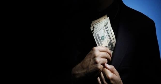 Panama sənədləri daha bir nazirin axırına çıxdı