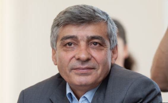 Siyasilərdən kimlər Qarabağda döyüşmək istəyir? - Sorğu