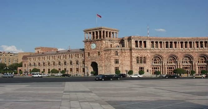Moskva İrəvana silah göndərməyə başladı