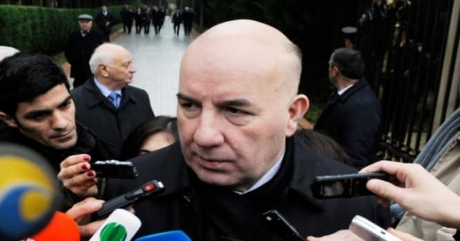 İpoteka kreditləri ilə bağlı son qərar veriləcək - Elman Rüstəmov
