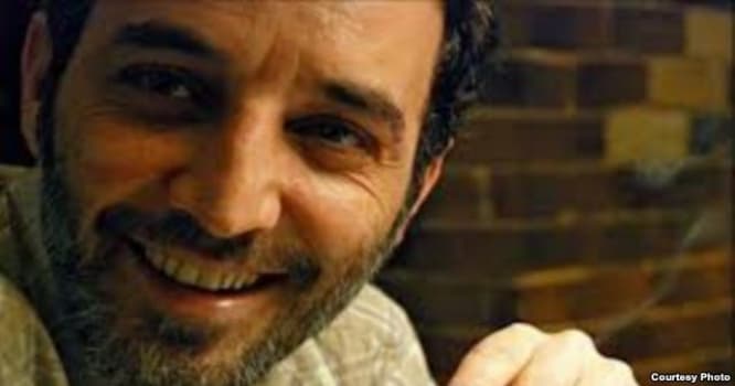 Xaqani Hassın "Minor" adlı şeir kitabı çıxıb