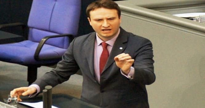 “Ermənistan Qarabağı qaytarmalıdır” - Bundestaqın deputatı