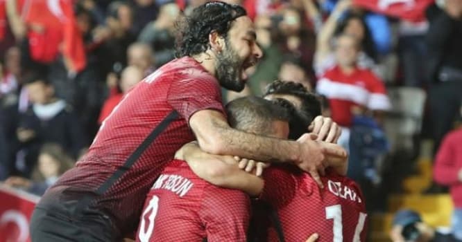 "Türkiyə çempion olsa, ofisiantlıq edəcəm"