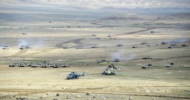 Azərbaycan ordusu kazarmaları tərk edir: İstiqamət cəbhə bölgəsidir