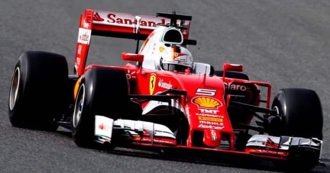 Formula 1-də pilot yolu səhv saldı