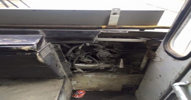Bakıda sərnişin dolu avtobus ağaca çırpıldı, xəsarət alanlar var