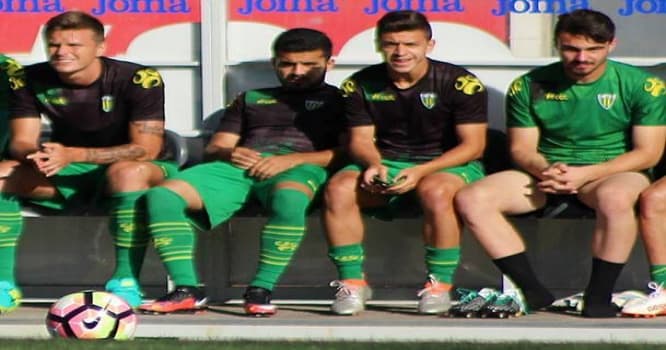 Azərbaycanlı futbolçu Portuqaliya klubuna yararsız hesab edildi
