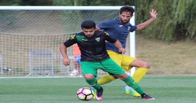 Azərbaycanlı futbolçudan şok açıqlama: "Zorla məni içirtməyə çalışdı"