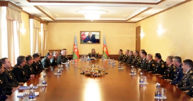 "Düşmən ərazisindəki strateji və hərbi təyinatlı obyektlərə nəzarət gücləndirilsin" - Zakir Həsənov