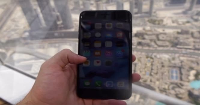 “iPhone7”si əlində partladı - “Apple”dan təzminat istəyəcək