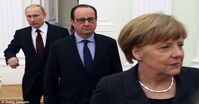 Putin, Merkel və Olland telefonla danışdılar