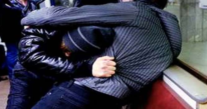 Bakı metrosunda homoseksuallara hücum edildi