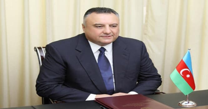 Eldar Mahmudovun daha bir qohumu işdən qovuldu