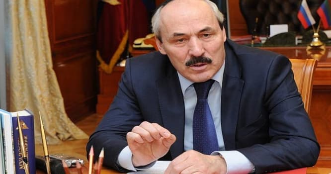 Dağıstan rəhbəri: “Azərbaycan Dərbəndin bərpasına 1 milyard rubl xərcləyib”