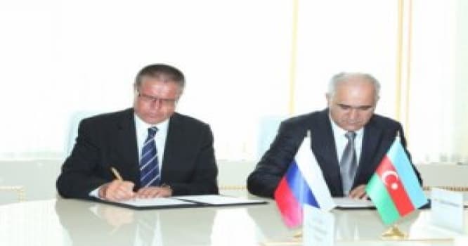 2 milyon dollar rüşvətlə tutulan nazir 2 həftə əvvəl Bakıda idi