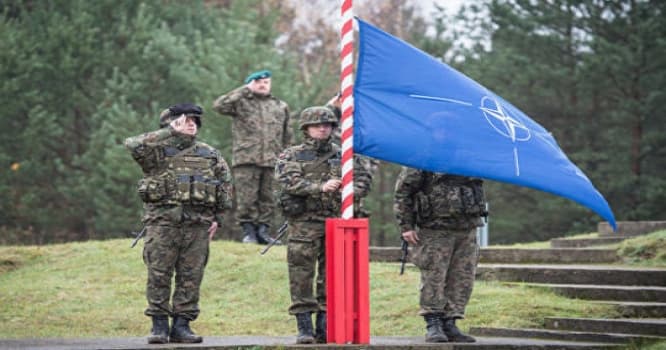 NATO bayraqlarını endirdi - İstanbuldakı terrora görə