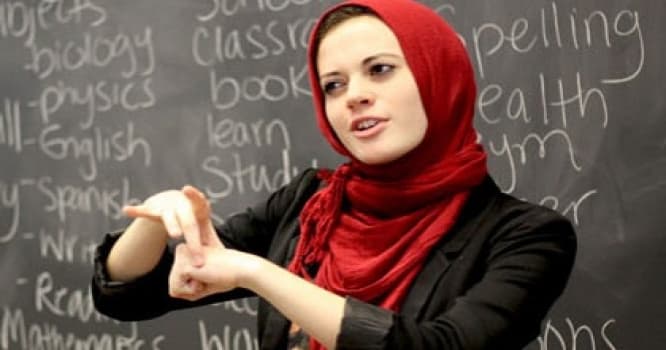 Müəllimlərin hicabdan istifadəsi qadağan ediləcək
