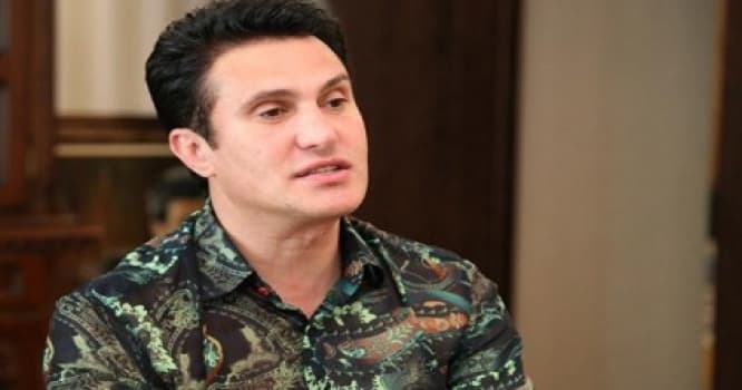 “Əxlaqsız qadın müğənnilərin hörməti daha çoxdur...” - Nadir Qafarzadə