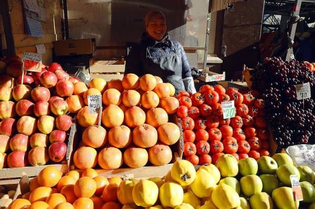 Azərbaycan pomidoru: Bakıda 3 manat 50 qəpiyə, Rusiyada 50 qəpiyə? - FOTO