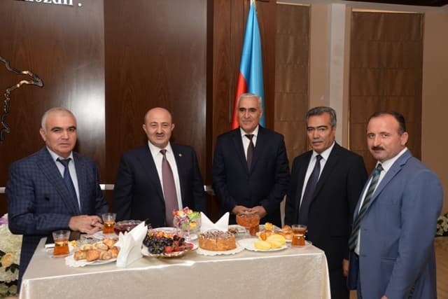 Nəsimi rayon İcra Hakimiyyətində jurnalistlərlə görüş keçirilib (FOTOLAR)
