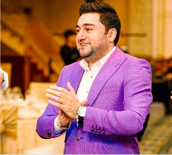 Azərbaycanlı məşhur aktyor nişanlandı
