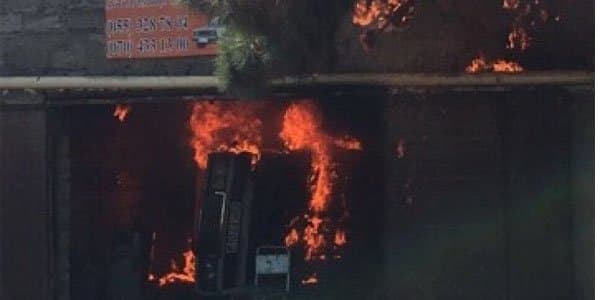 Bakının kəndində güclü yanğın başlayıb: Onlarla ev təhlükədə (FOTO)