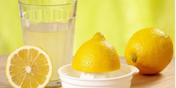 Səhər ac qarına limonlu isti su içsəniz… – MÖCÜZƏVİ FAYDALARI