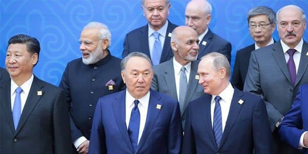 Putin prezident seçkisindən danışdı