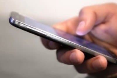 "Ağıllı telefonlar" "dəli" edir