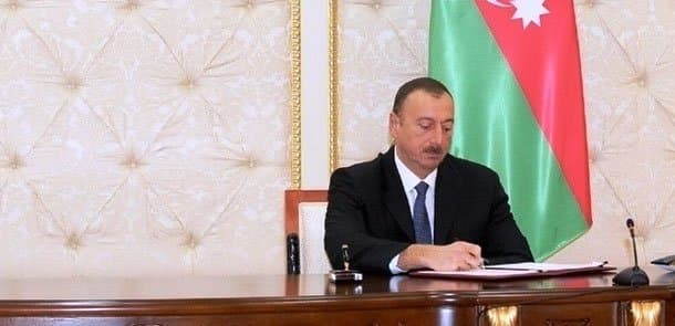 Prezident Artur Rasi-zadəni vəzifəyə təyin etdi (SƏRƏNCAM)