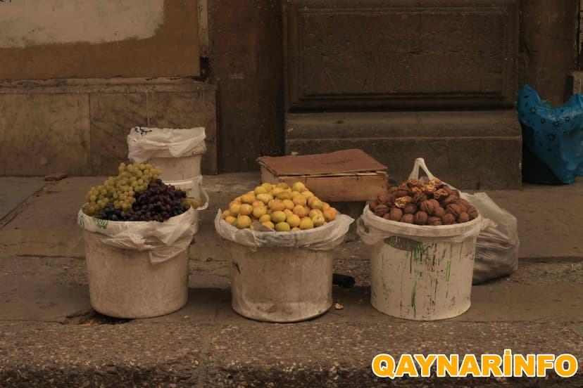 Bakının küçə satıcıları (FOTOLAR)